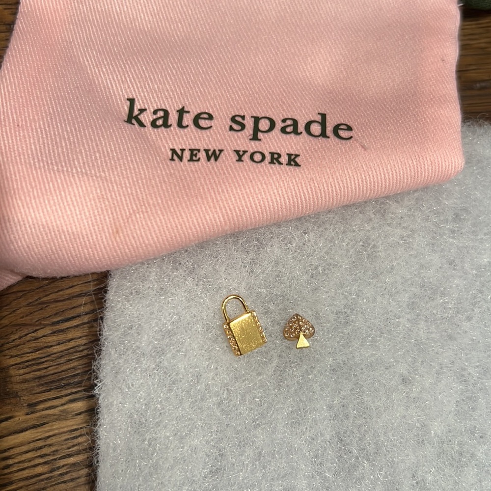 Locket and spade earrings